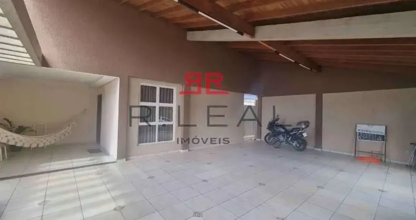 Casa com 3 quartos à venda na Vila Souto, Bauru 