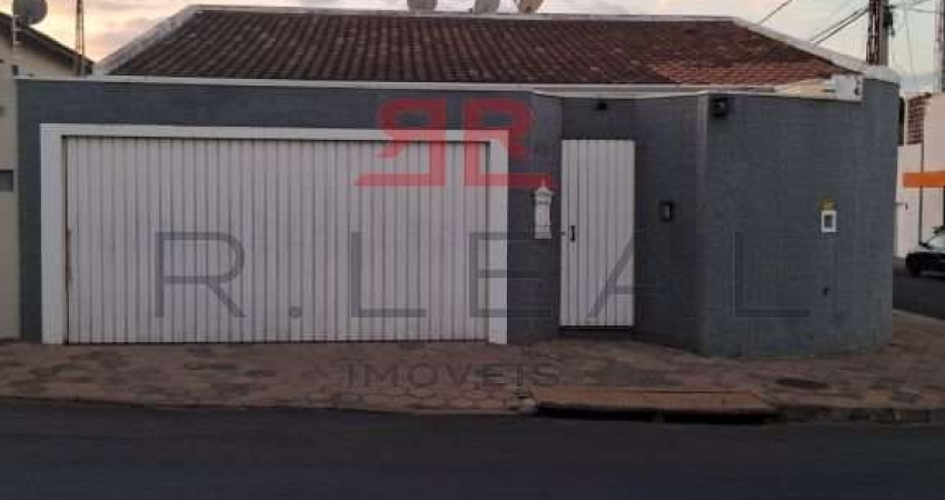Casa com 3 quartos à venda na Vila Souto, Bauru 