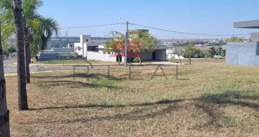 Excelente terreno de esquina no Residencial Tamboré.