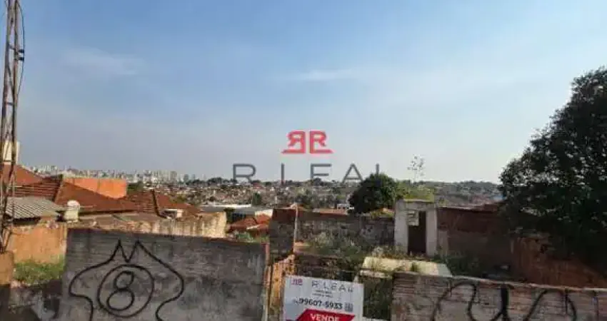 Terreno à venda no Jardim Godoy, Bauru 