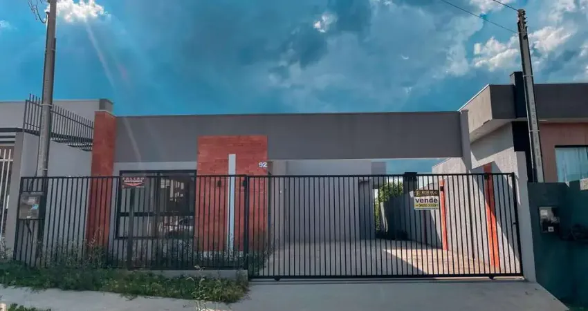 Casa para Venda em Guarapuava, São Cristovão, 3 dormitórios, 1 suíte, 1 banheiro, 4 vagas