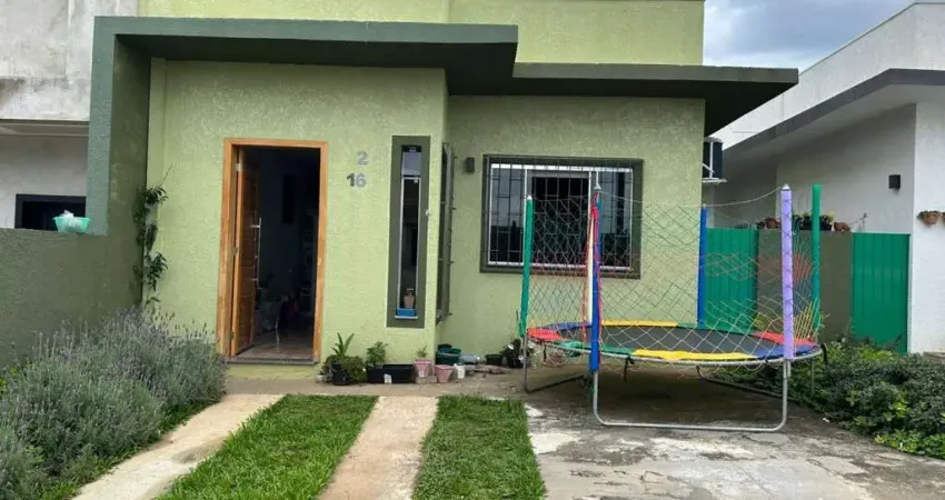 Casa para Venda em Guarapuava, Boqueirão, 2 dormitórios, 1 banheiro, 2 vagas