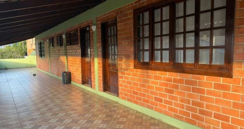 Casa para Venda em Candói, Alagado, 4 dormitórios, 1 suíte