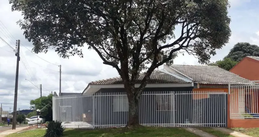 Casa para Venda em Guarapuava, Boqueirão, 2 dormitórios, 1 banheiro, 1 vaga