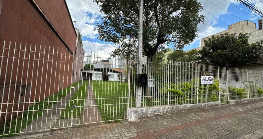 Casa para Venda em Guarapuava, Centro, 2 dormitórios, 1 banheiro, 2 vagas