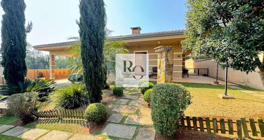 Casa em condomínio de alto padrão com 3 dormitórios 213,55 área construída