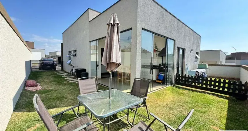 Casa em condomínio village com 3 suítes dentro da cidade de atibaia