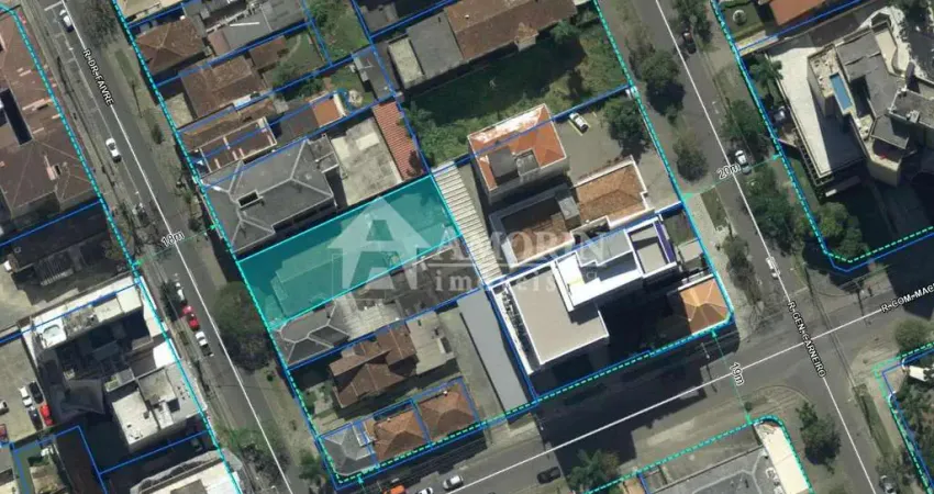 Terreno à venda no Centro, Curitiba 