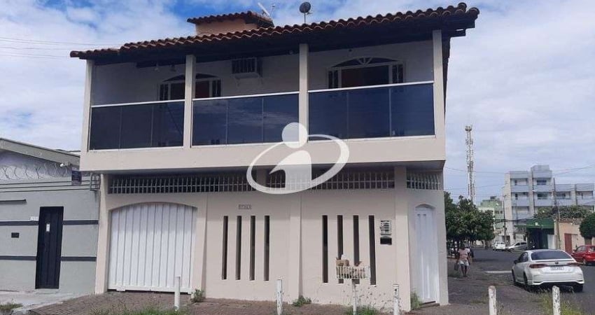 Casa com 4 quartos para alugar no Brasil, Uberlândia 