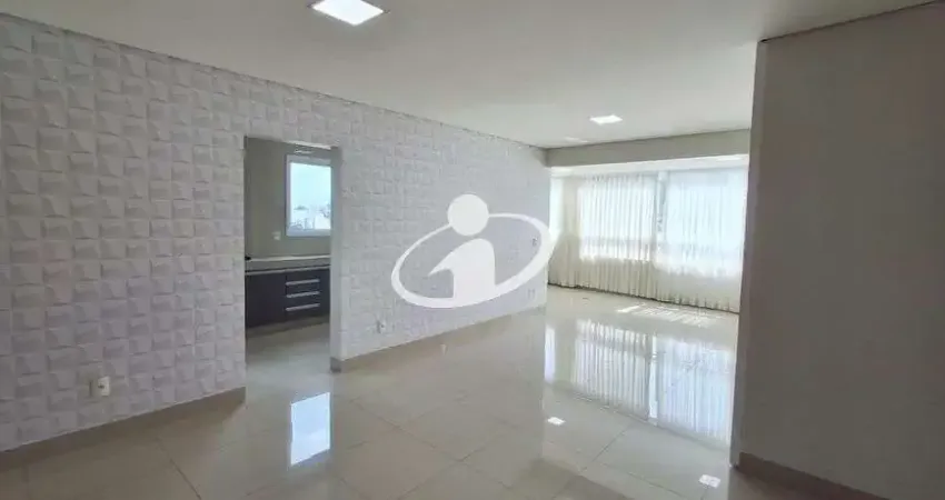 Apartamento com 3 quartos para alugar em Saraiva, Uberlândia 