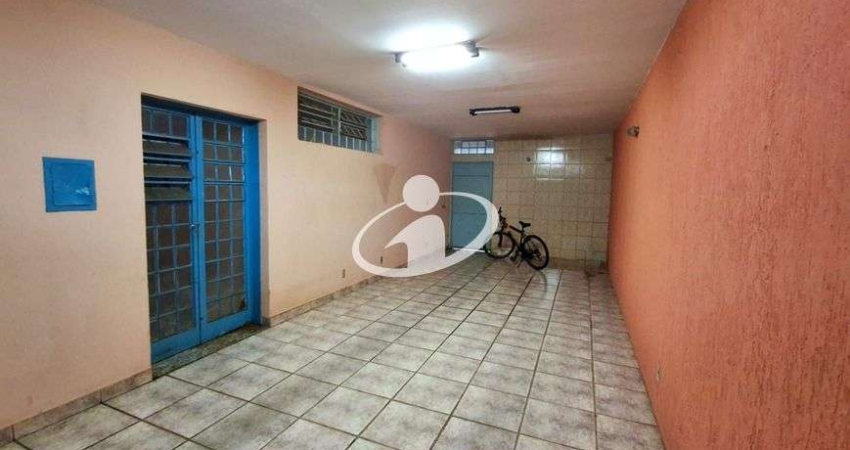 Casa com 5 quartos para alugar no Umuarama, Uberlândia 