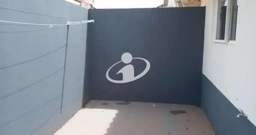 Casa em condomínio fechado com 3 quartos para alugar no Jardim Karaíba, Uberlândia 