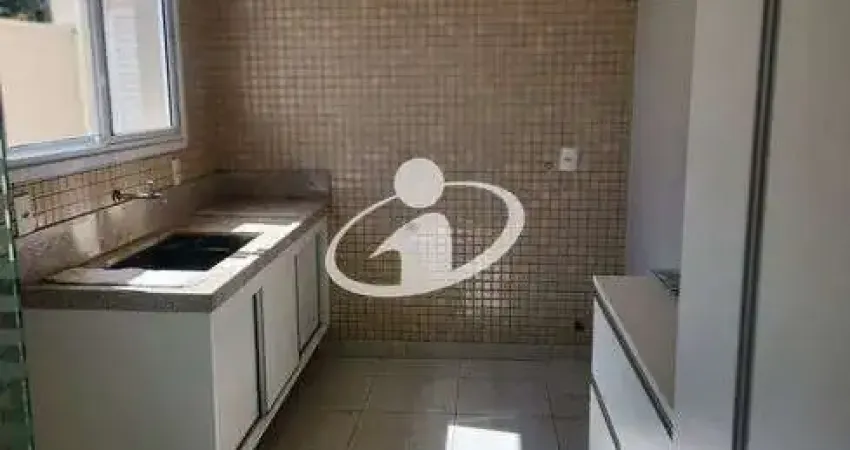 Casa em condomínio fechado com 3 quartos para alugar no Aclimação, Uberlândia 