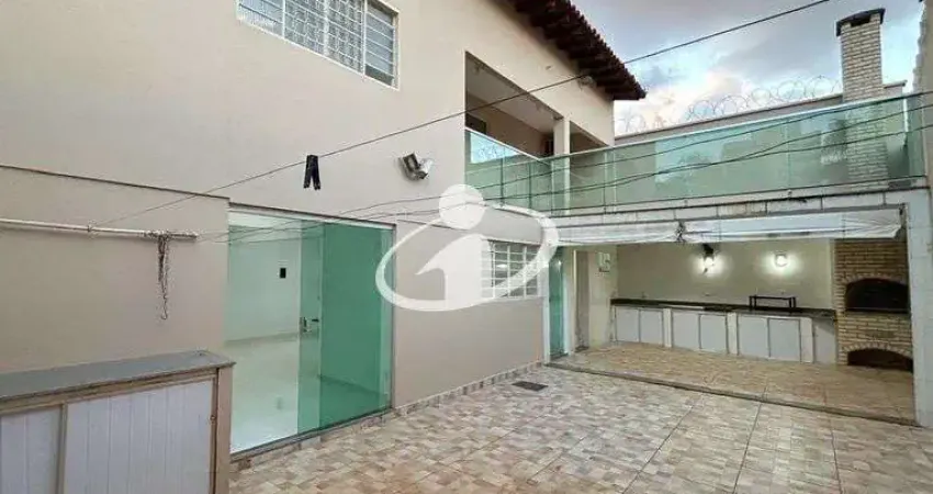 Casa com 3 quartos para alugar no Jaraguá, Uberlândia 