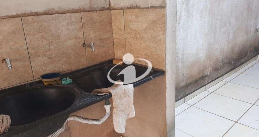Casa com 2 quartos à venda no Jardim Europa, Uberlândia 