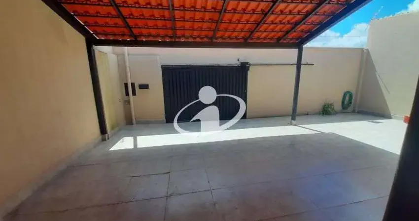 Casa com 4 quartos à venda em Granada, Uberlândia 