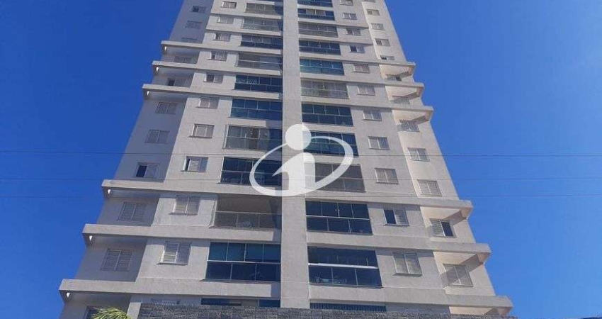 Apartamento com 3 quartos para alugar no Centro, Uberlândia 