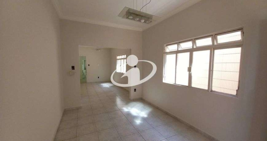 Casa com 3 quartos para alugar no Brasil, Uberlândia 
