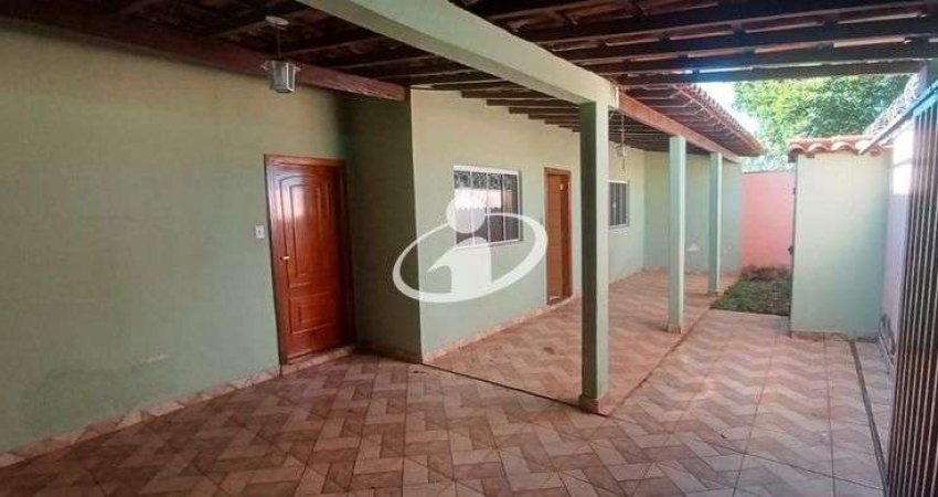 Casa com 3 quartos para alugar no Minas Gerais, Uberlândia 