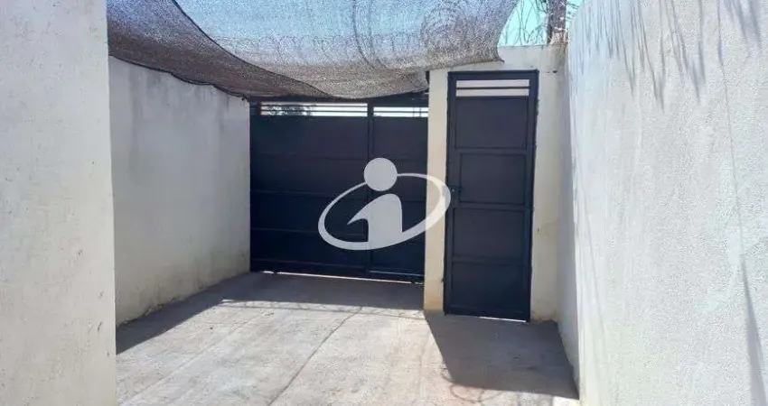 Casa com 2 quartos para alugar em Laranjeiras, Uberlândia 