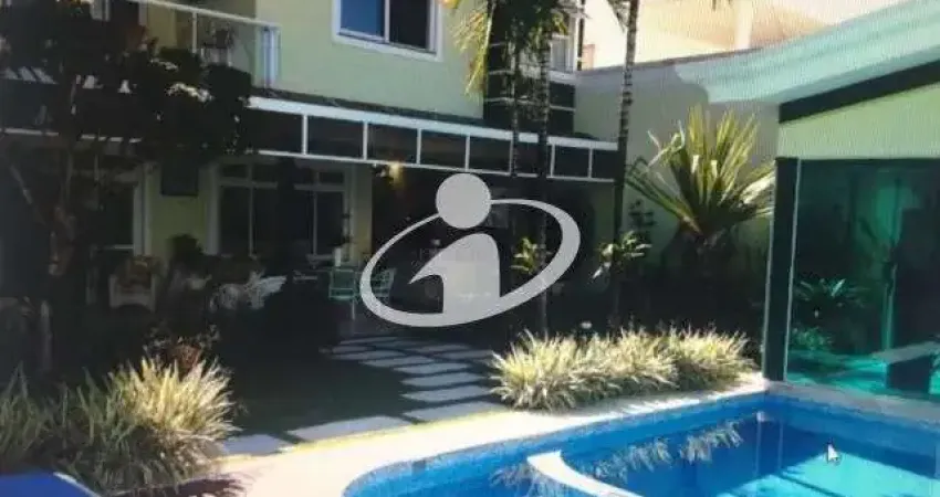 Casa em condomínio fechado com 4 quartos para alugar no Jardim Karaíba, Uberlândia 