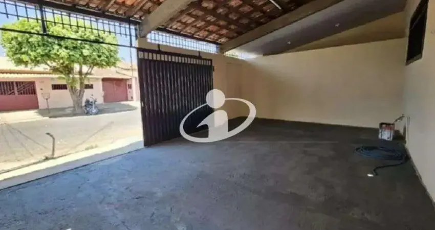 Casa com 3 quartos para alugar no Jardim das Palmeiras, Uberlândia 