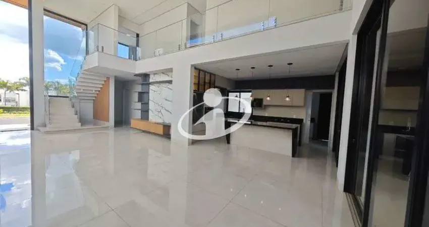 Casa em condomínio fechado com 3 quartos para alugar no Gávea, Uberlândia