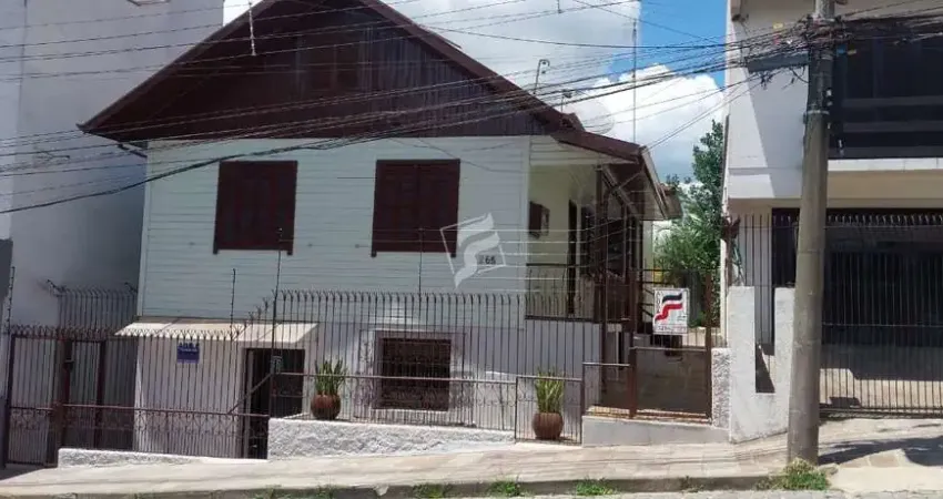 Casa com 4 quartos para alugar no Rio Branco, Caxias do Sul