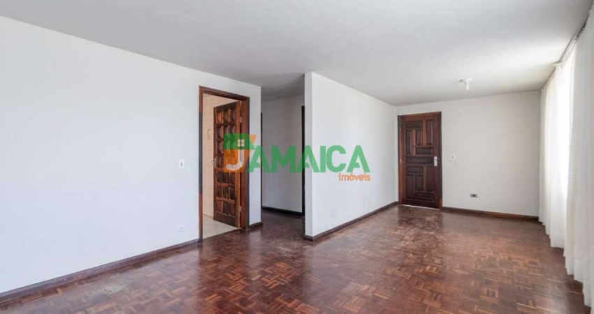 Casa para locação no Cajuru com 04 quartos - 4881