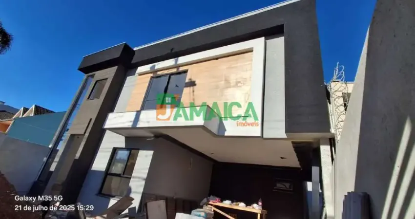 Sobrado novo em condomínio no Cajuru com 132 m² e 03 quartos - 5247