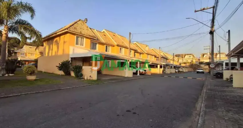 Sobrado com três quartos para locação na Rua Miguel Bakum - Guabirotuba - 5283