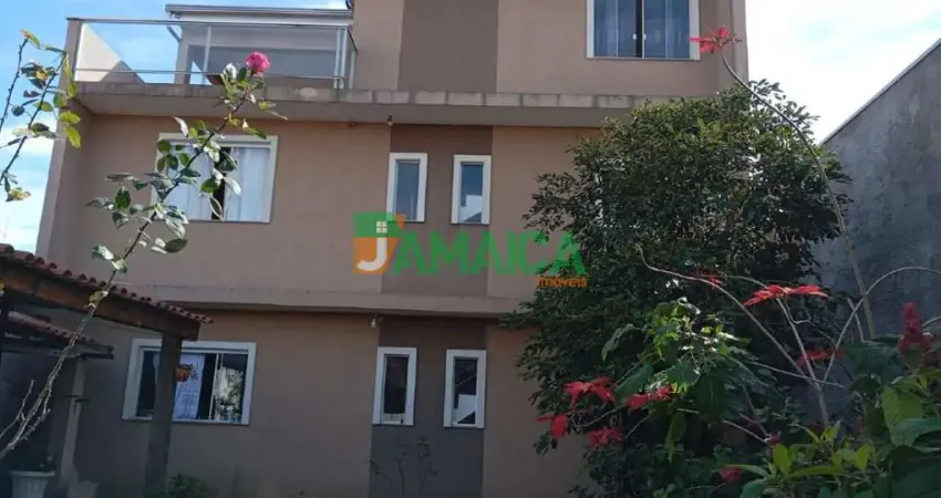 Sobrado com 02 suítes para locação na Rua Hugo Cini - Cajuru - 5285