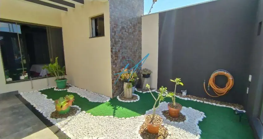 Casa à venda em Maringá, Jardim Munique, com 3 quartos, com 137 m²