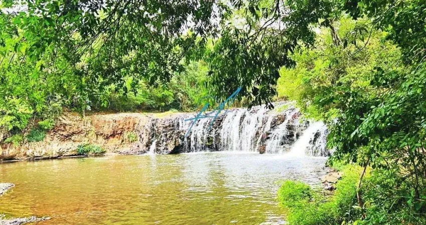 Sítio à venda em Mandaguari, Centro, com 3 quartos, com 9 alqueires