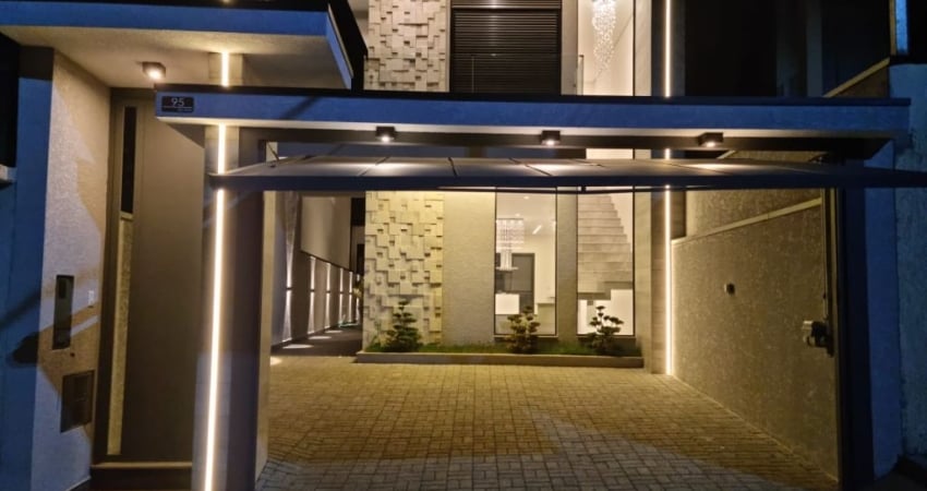 Residência de 3 suítes com hidromassagem, piscina, alexa e fino acabamento no Condomínio Villas do Jaguari