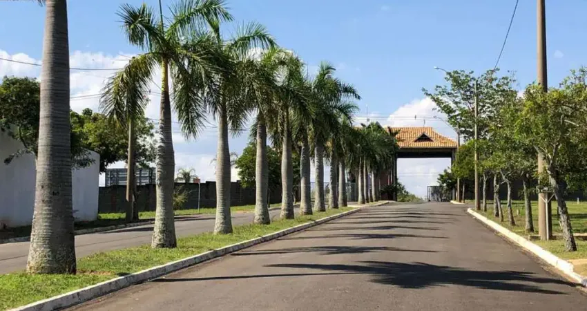 Terreno ótimo, com vista panorâmica, em residencial com completa infraestrutura de lazer (e bônus extra! O comprador ganha a cota de sócio remido do Thermas Park). Bairro: Terras das Águas