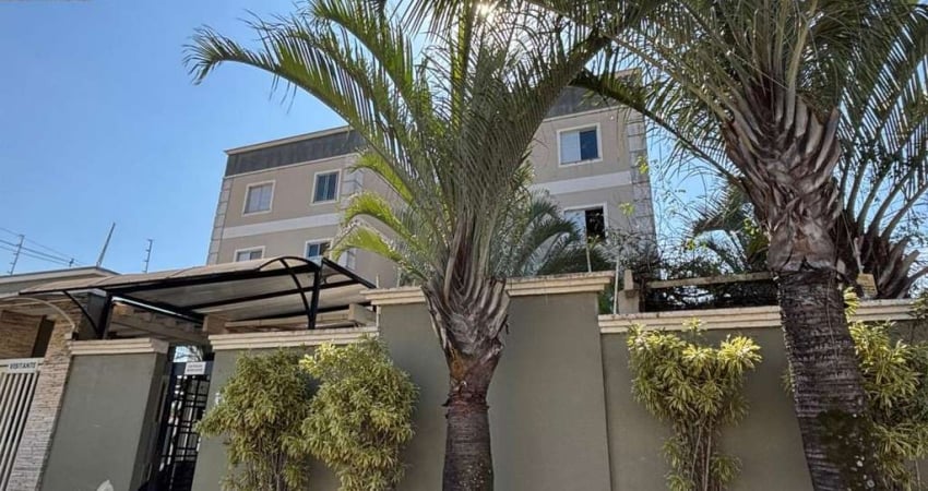 Apartamento 2 dormitórios, completo de armários, pronto para morar