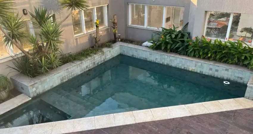 Apartamento tipo cobertura, impecável, lindíssima, completa de lazer e com uma vista panorâmica de tirar o fôlego