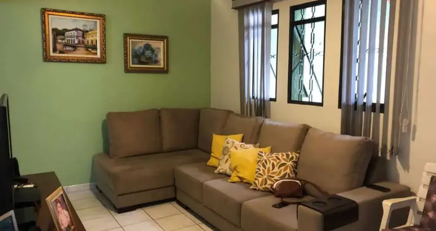 Casa dois dormitórios (uma suíte) pronta para mudança imediata - com ótima localização no bairro jd. petrópolis