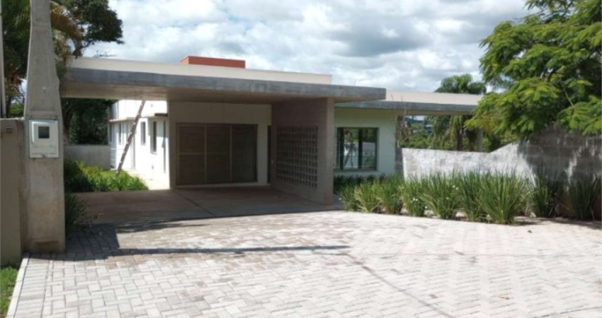 Condomínio com 4 quartos à venda em Marambaia - SP