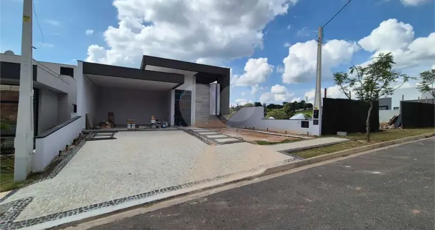 Casa  à venda com 4 quartos, sendo 4 suítes,  no condomínio portal san giovanni, itatiba - sp
