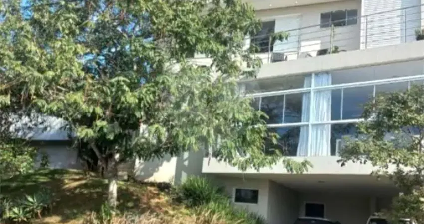 Casa à venda com 4 quartos, sendo 2 suítes, no condomínio terras de são francisco, vinhedo - sp