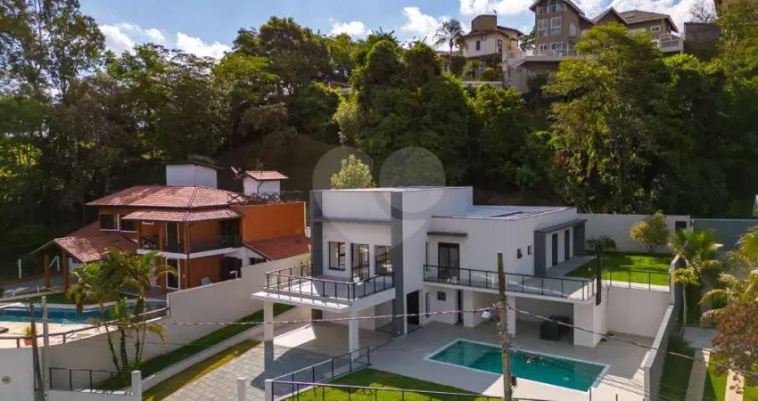 Casa  à venda com 4 quartos, sendo 3 suítes,  no condomínio estância marambaia, vinhedo - sp