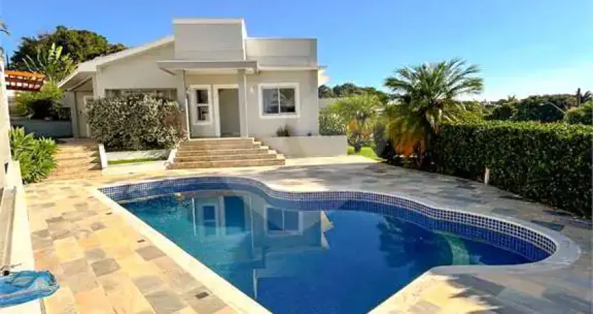 Casa à venda ou para alugar com 3 quartos, sendo 2 suítes, no condomínio terras de vinhedo, vinhedo - sp