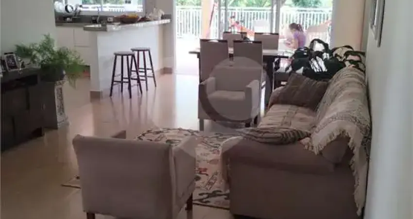 Casa à venda com 3 quartos, sendo 1 suíte, no condomínio il paradiso, vinhedo - sp