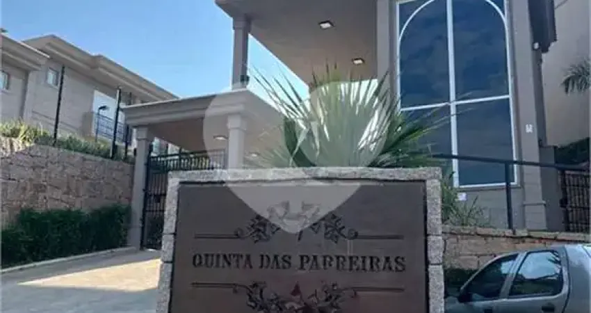 Casa à venda com 3 quartos, sendo 3 suítes, no condomínio quinta das parreiras, valinhos - sp