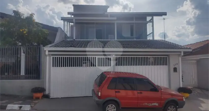 Casa para alugar com 3 quartos, sendo 1 suíte,  no centro, vinhedo - sp
