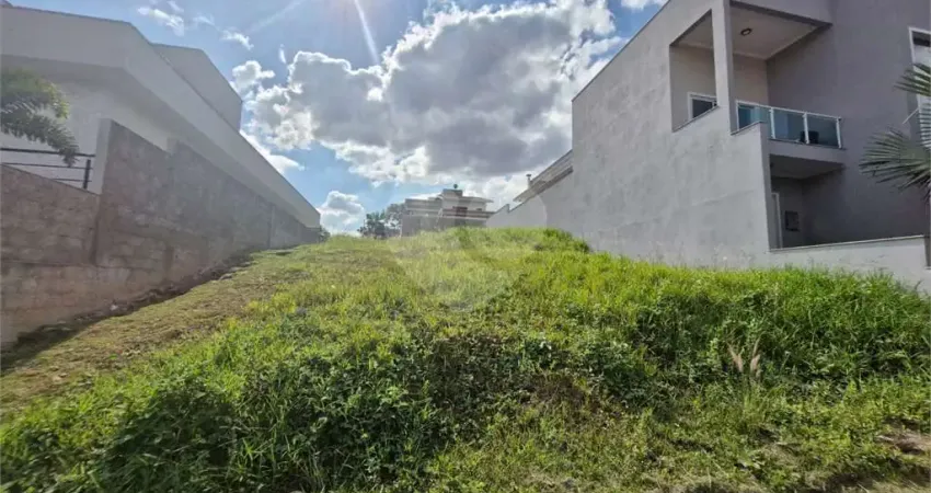 Terreno à venda no condomínio bosque dos cambarás, valinhos - sp