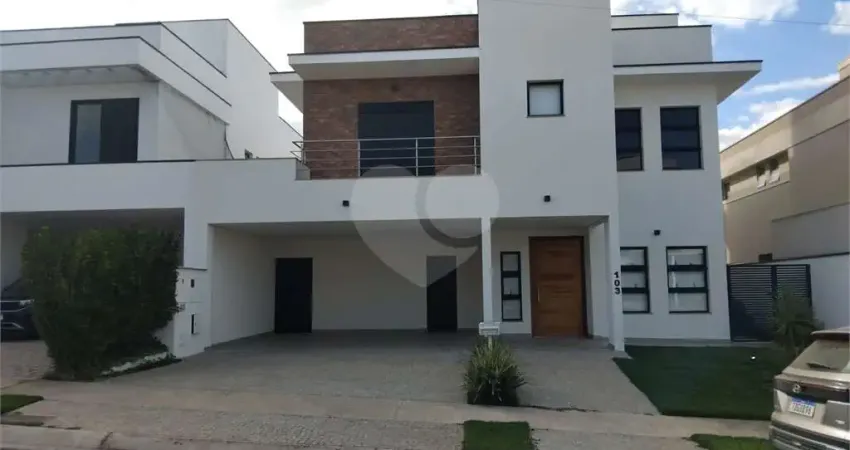 Casa à venda com 3 quartos, sendo 3 suítes, no condomínio condomino parque dos alecrins, campinas - sp