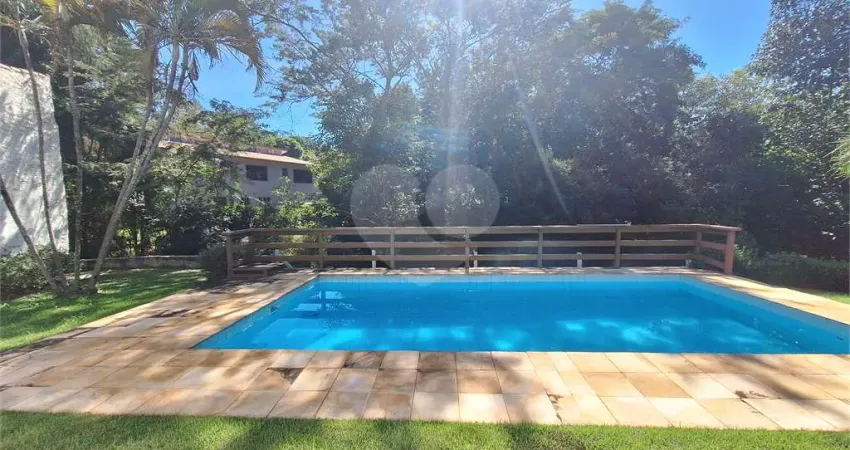 Casa para alugar com 3 quartos, sendo 3 suítes, no condomínio estância marambaia, vinhedo - sp